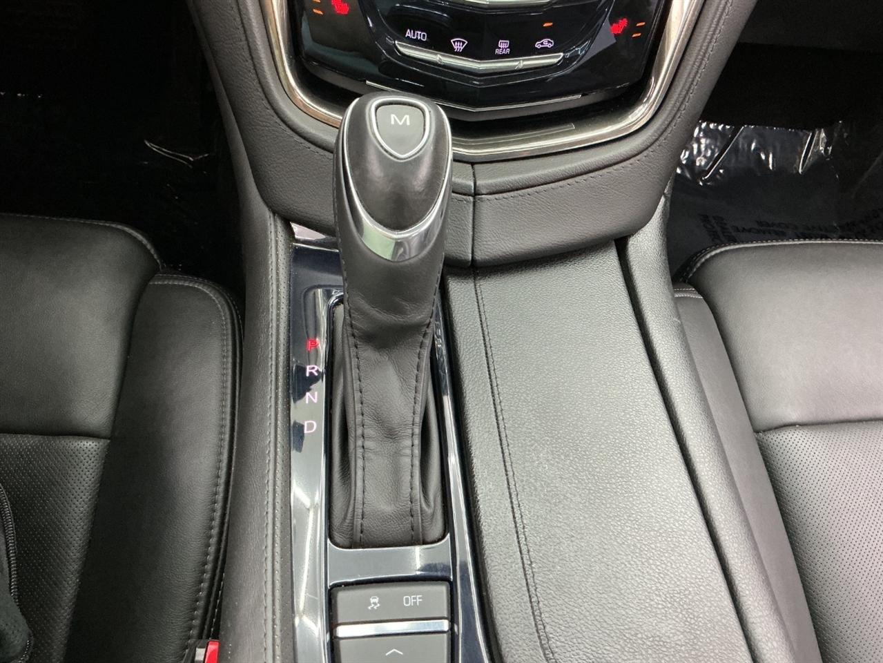 Cadillac CTS 4dr Sdn 2.0L Turbo Luxury Collection AWD 2016