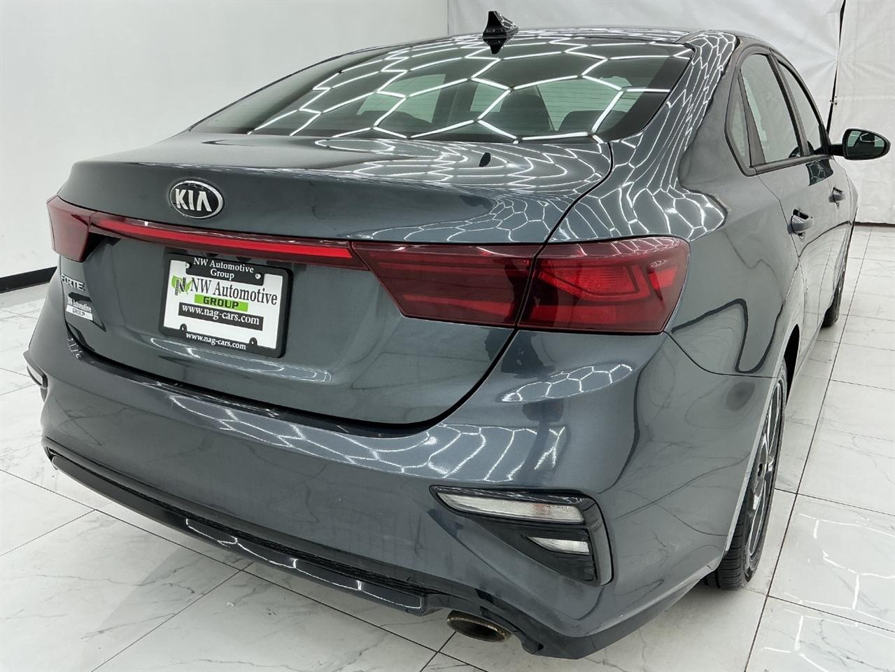 Kia Forte LXS IVT 2020