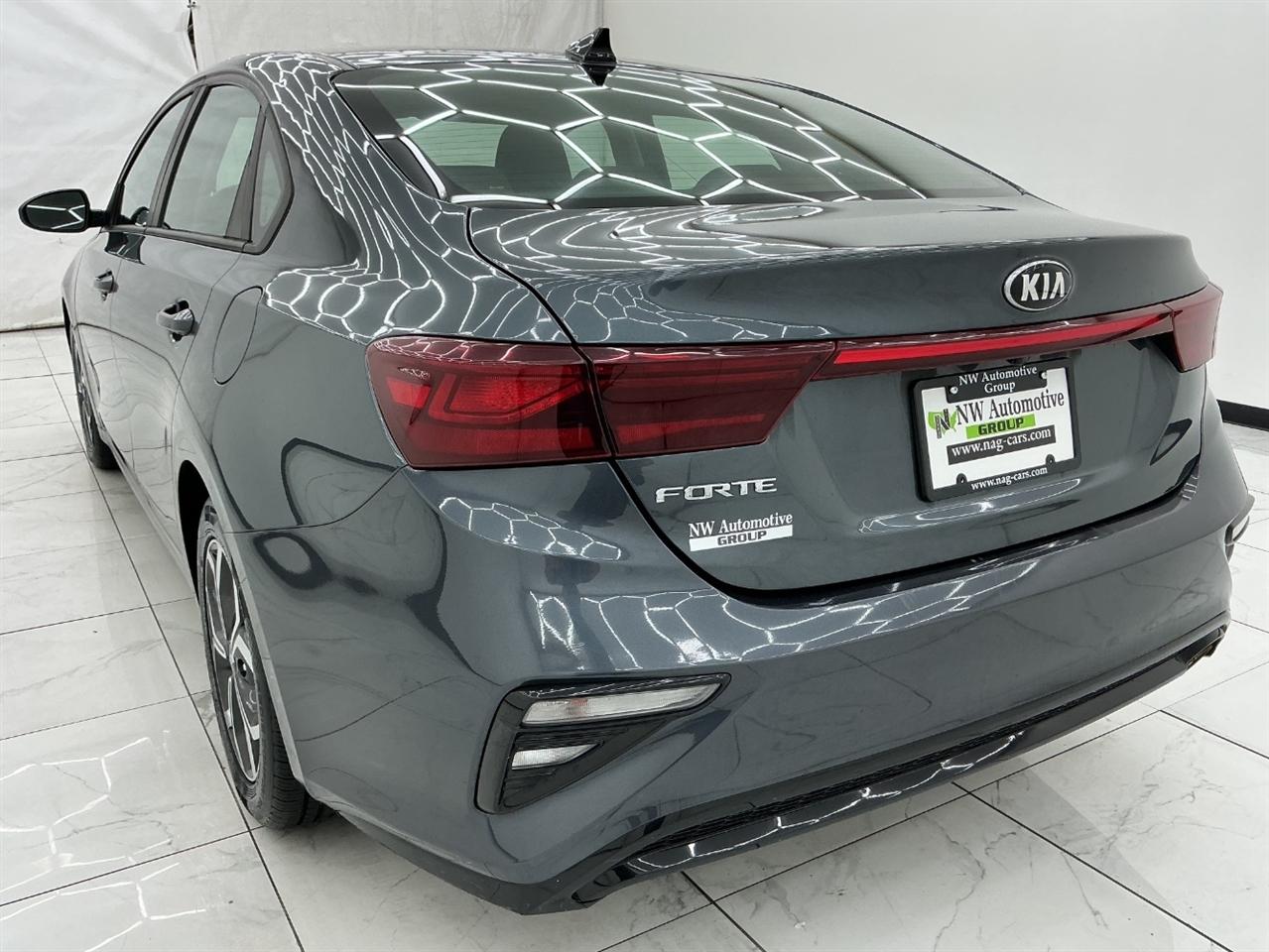 Kia Forte LXS IVT 2020
