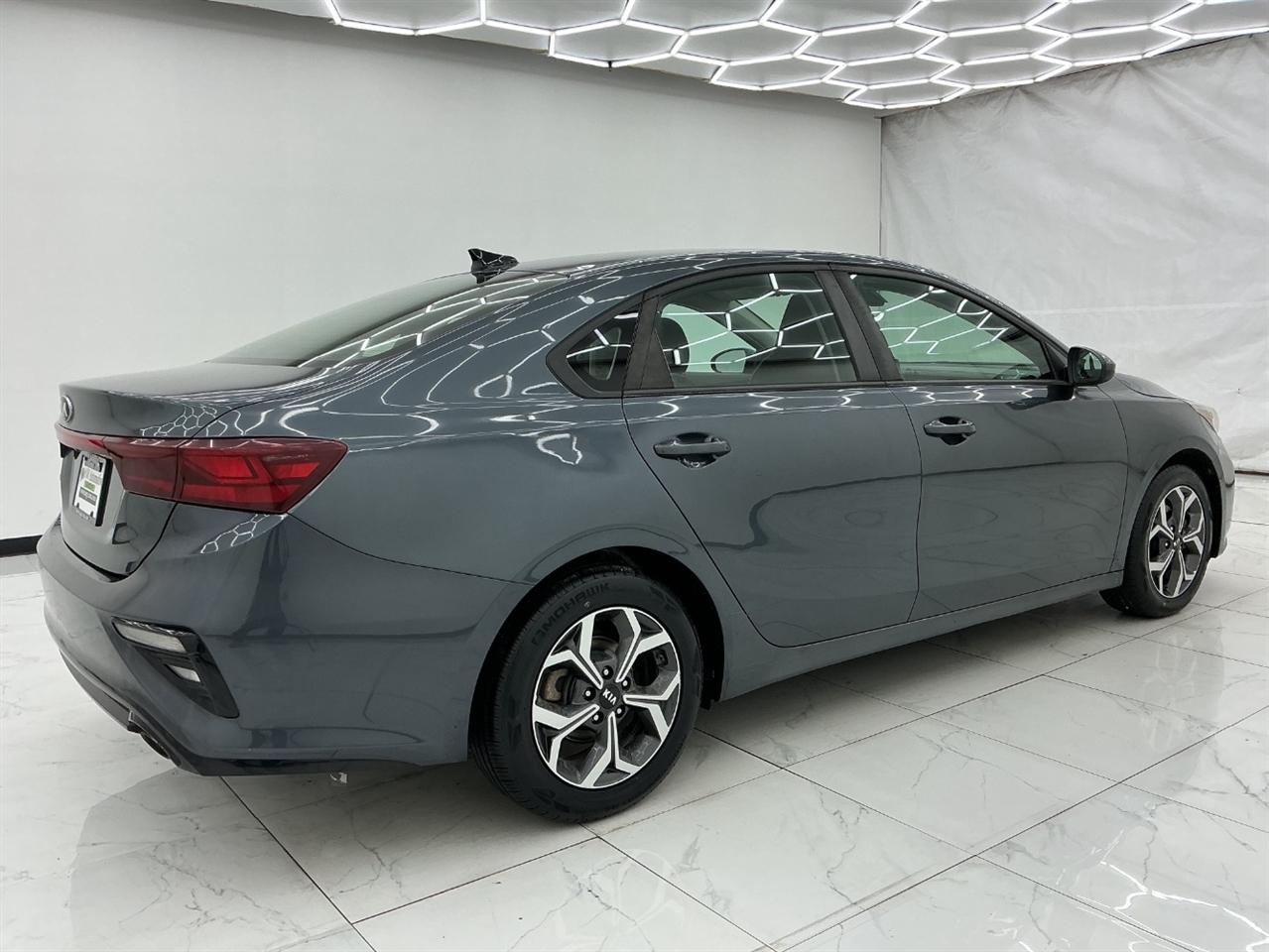 Kia Forte LXS IVT 2020