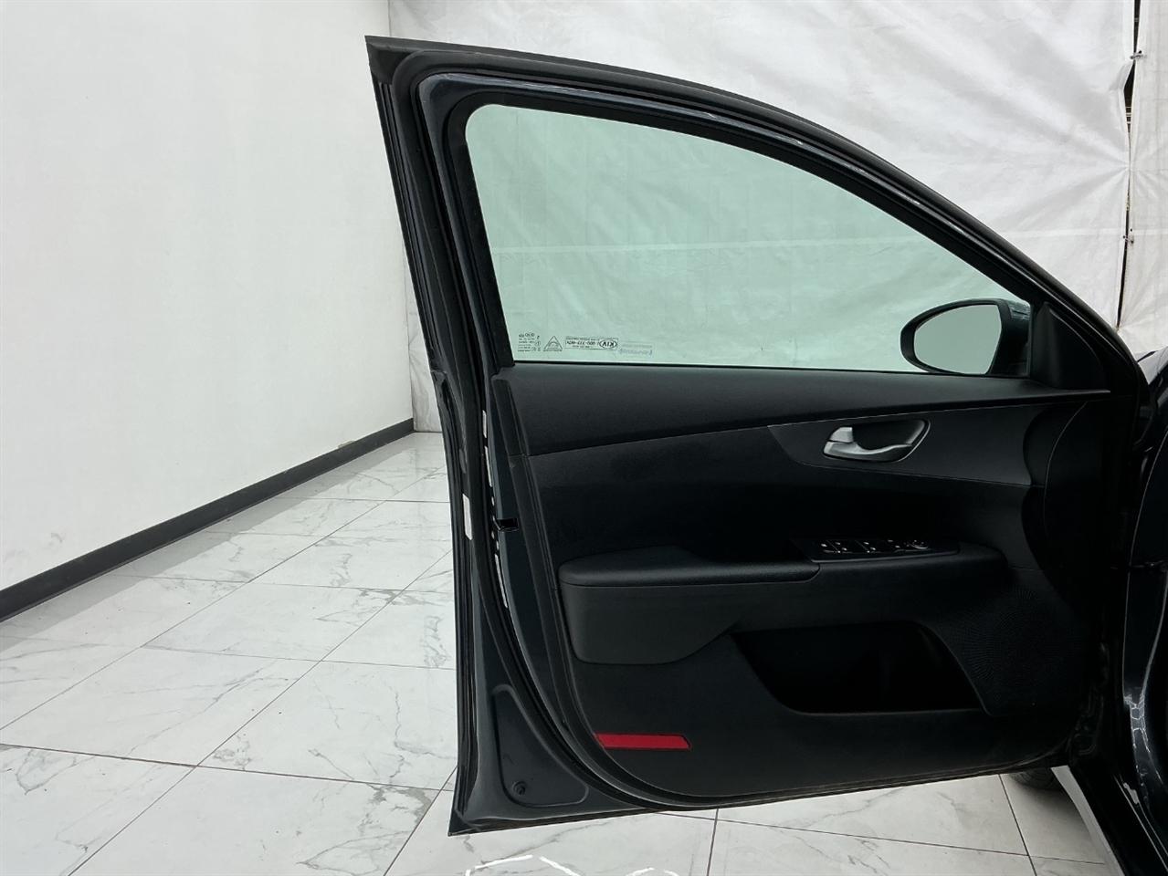 Kia Forte LXS IVT 2020