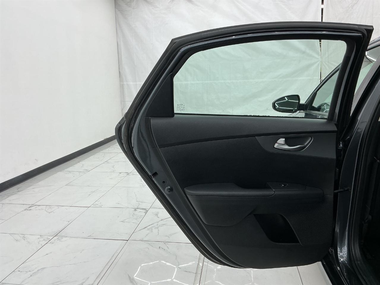 Kia Forte LXS IVT 2020