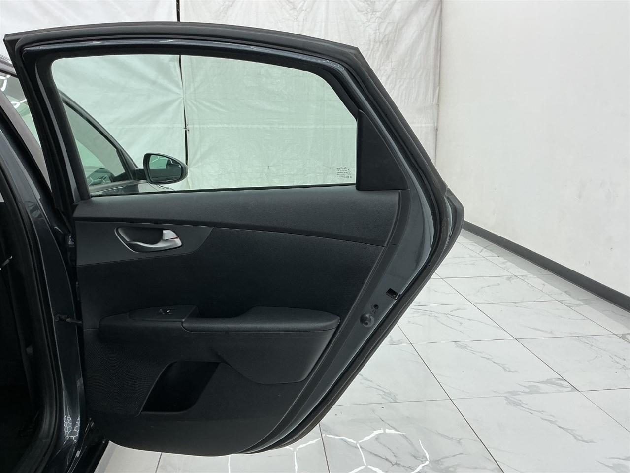 Kia Forte LXS IVT 2020
