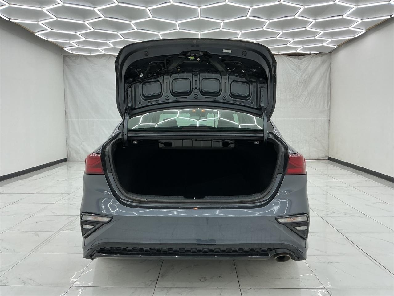 Kia Forte LXS IVT 2020