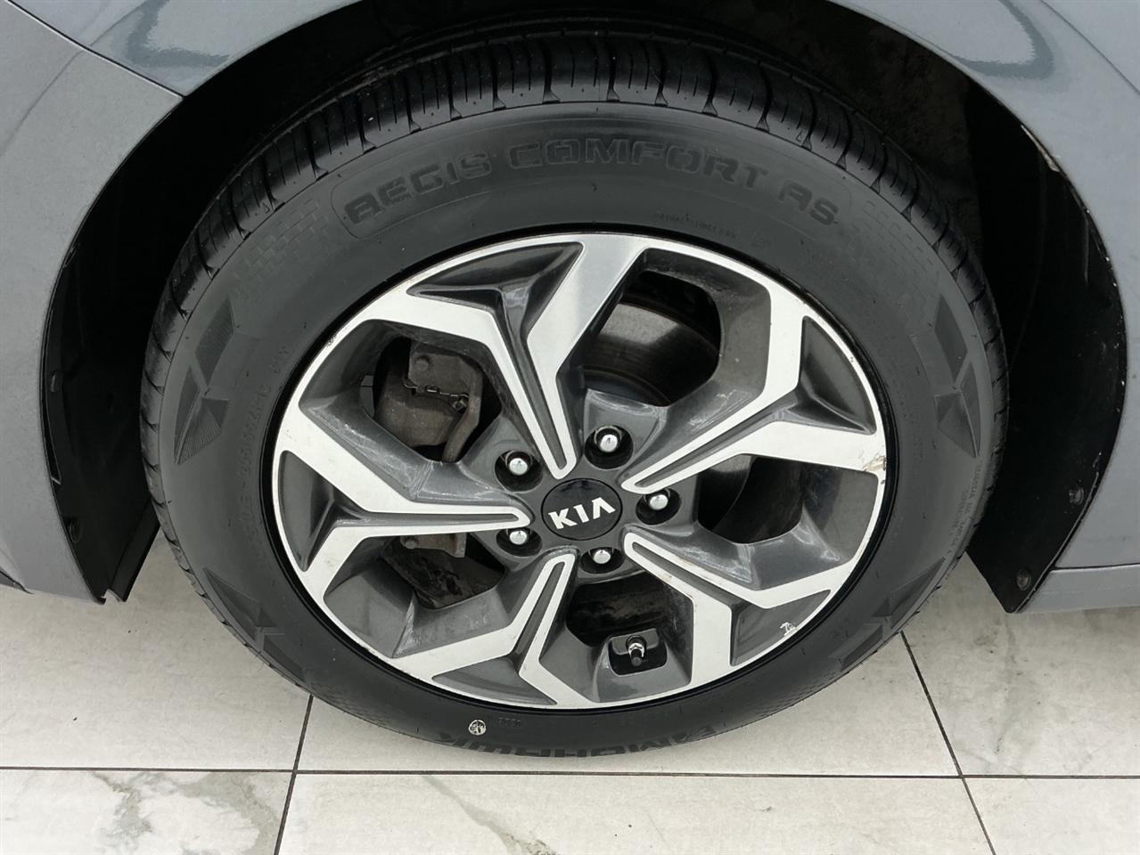 Kia Forte LXS IVT 2020