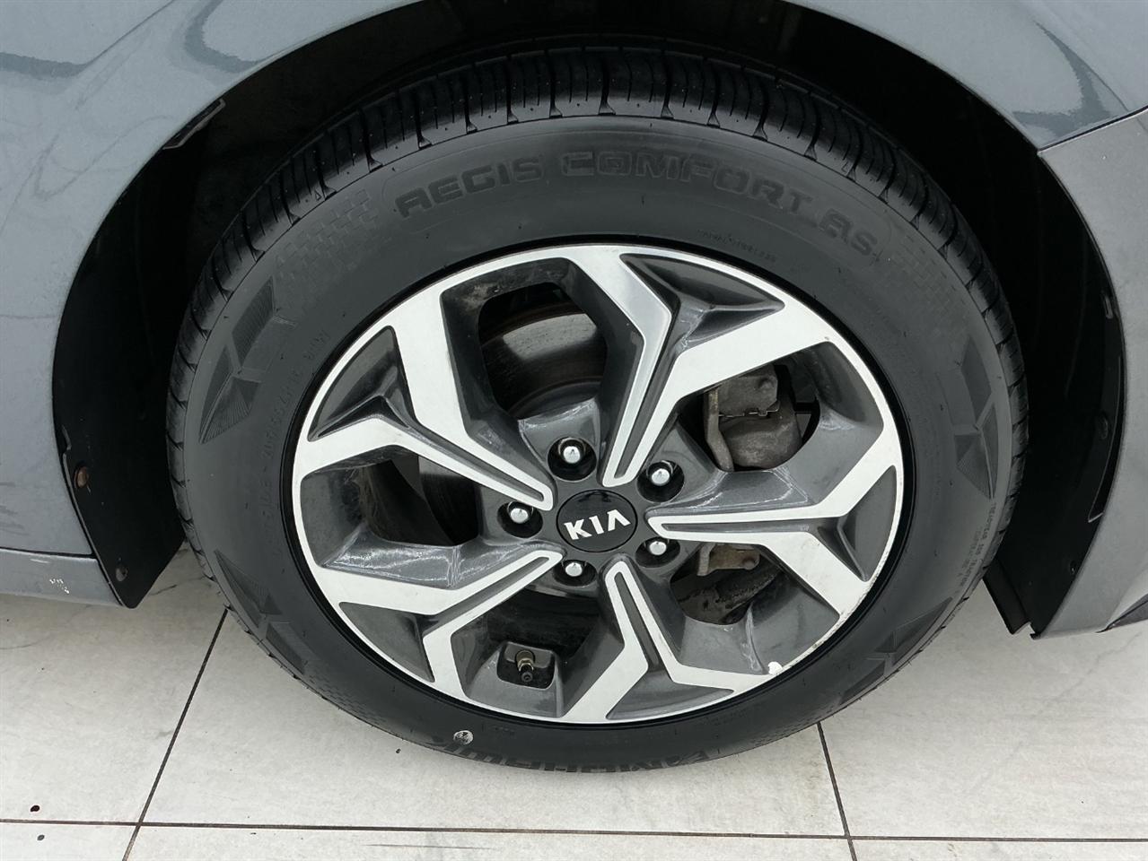 Kia Forte LXS IVT 2020