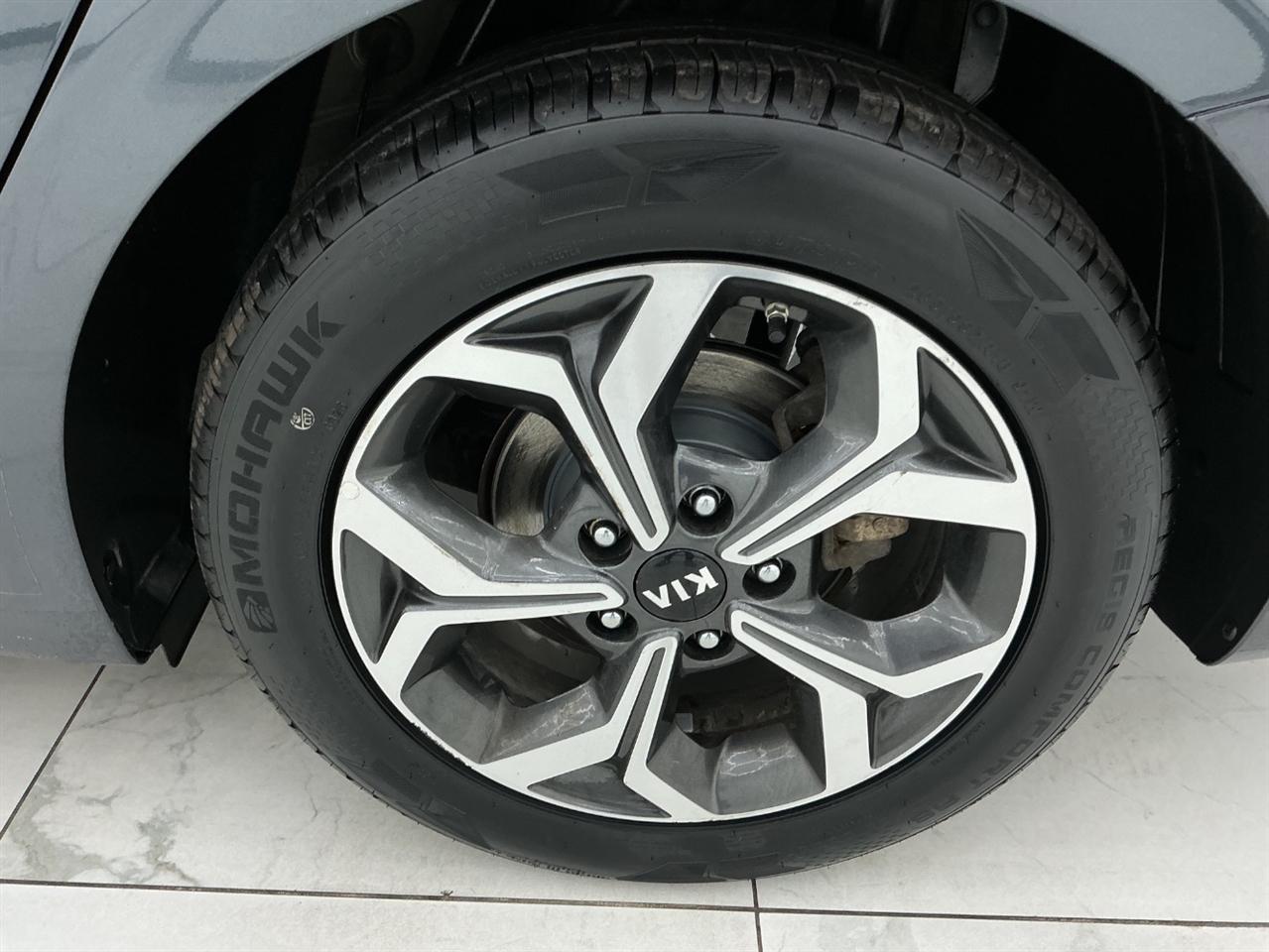 Kia Forte LXS IVT 2020