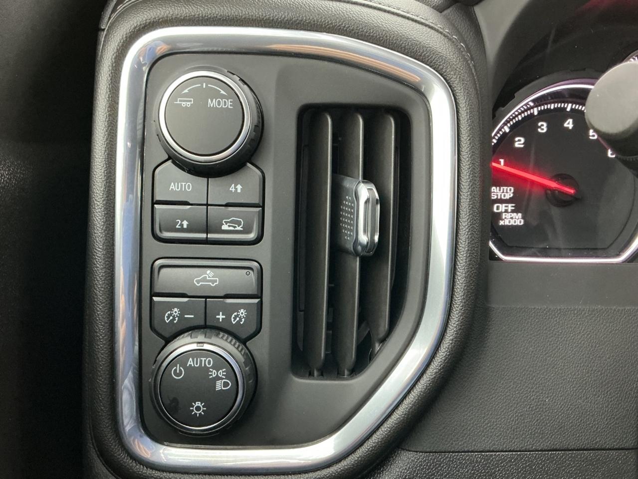 Chevrolet Silverado 1500 LTD 4WD Crew Cab 147" LT w/2FL 2022