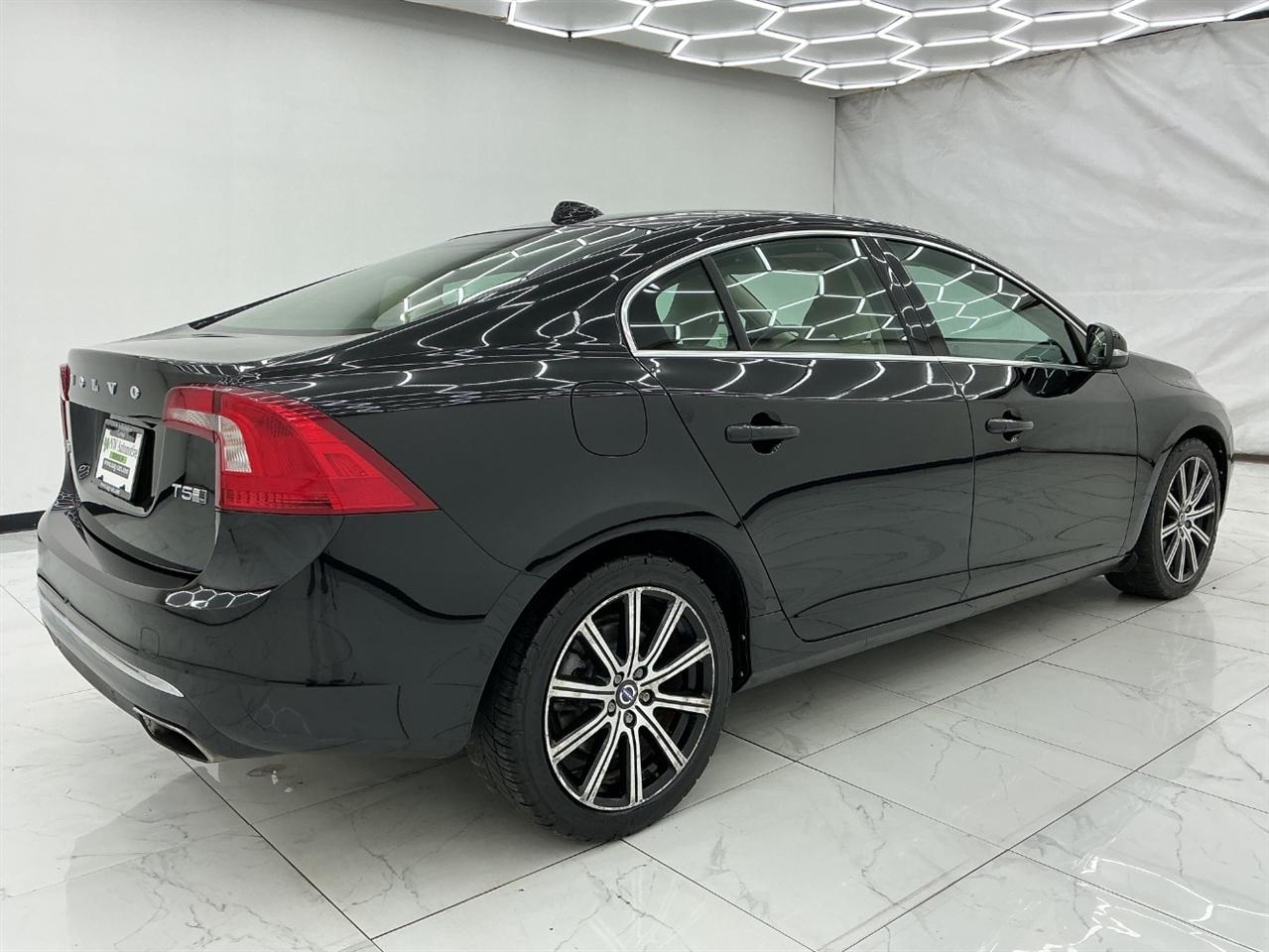 Volvo S60 T5 AWD Inscription Platinum 2017