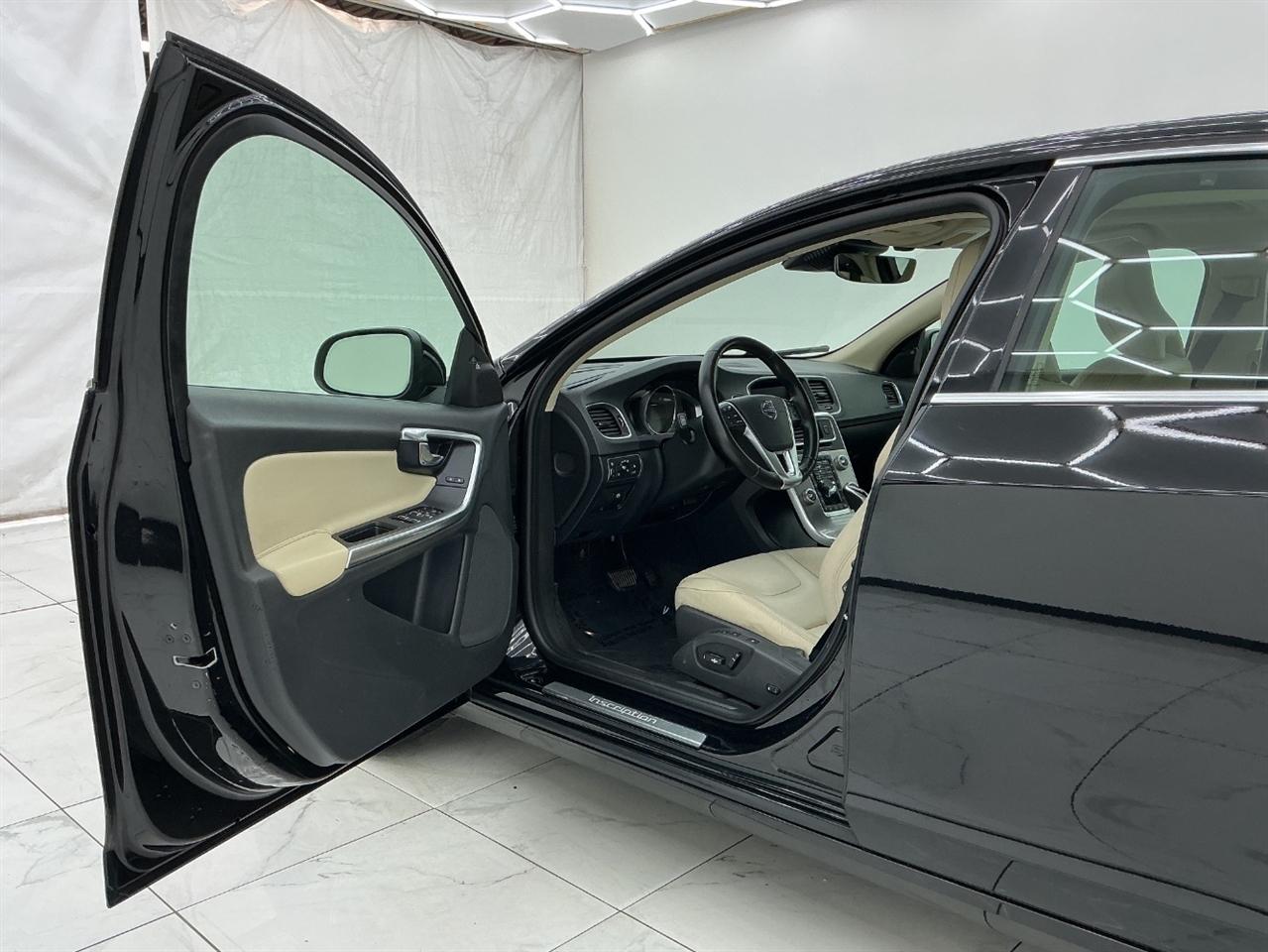 Volvo S60 T5 AWD Inscription Platinum 2017