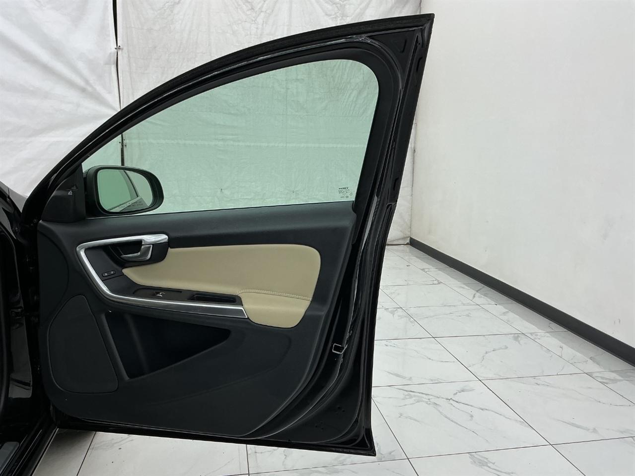 Volvo S60 T5 AWD Inscription Platinum 2017