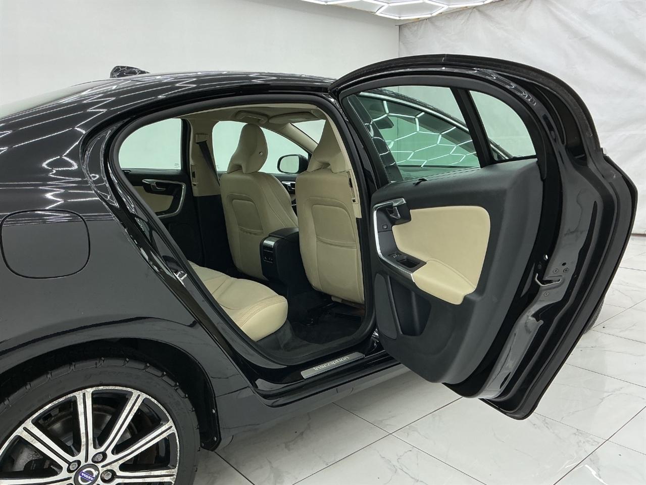 Volvo S60 T5 AWD Inscription Platinum 2017
