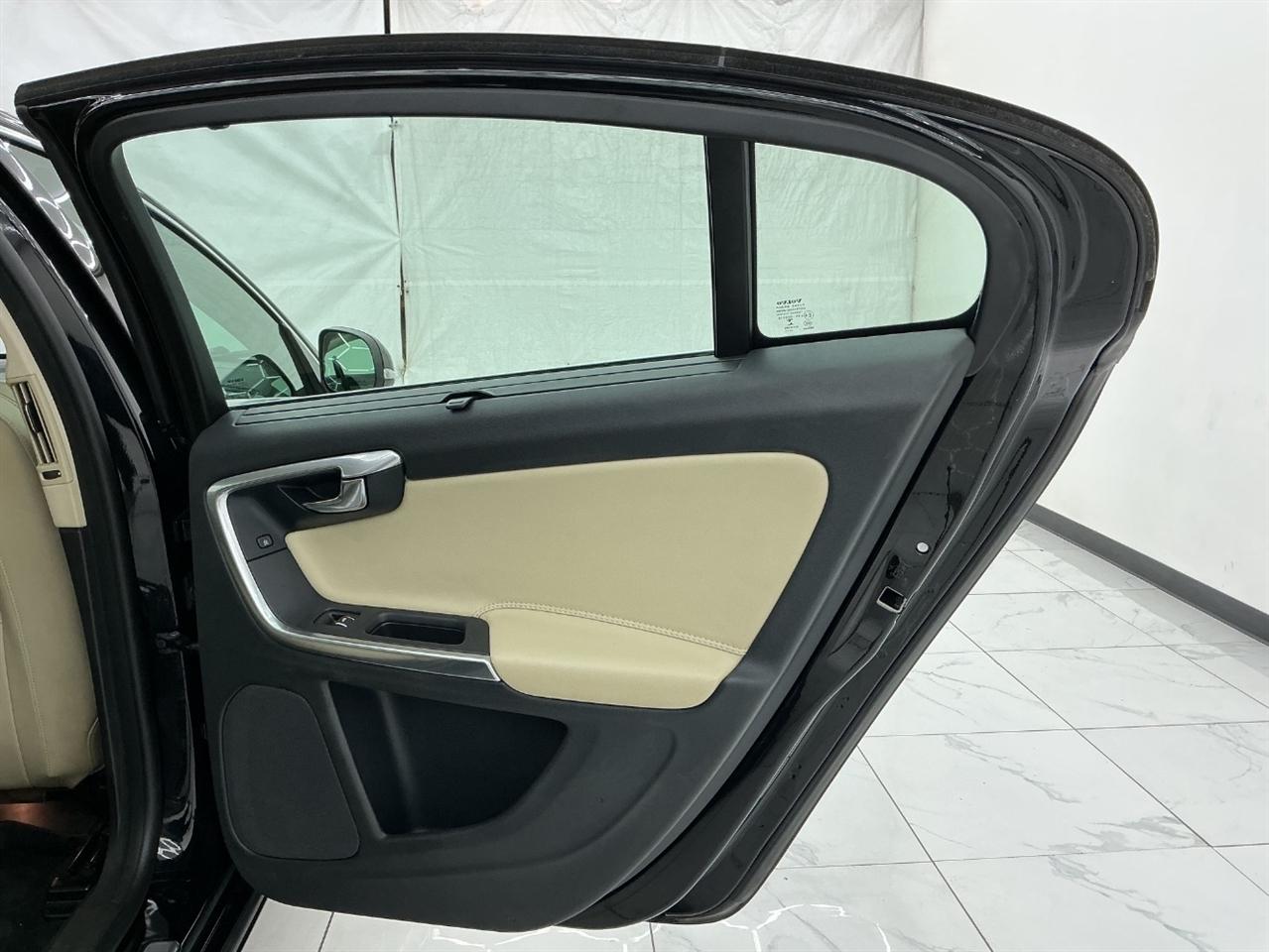 Volvo S60 T5 AWD Inscription Platinum 2017