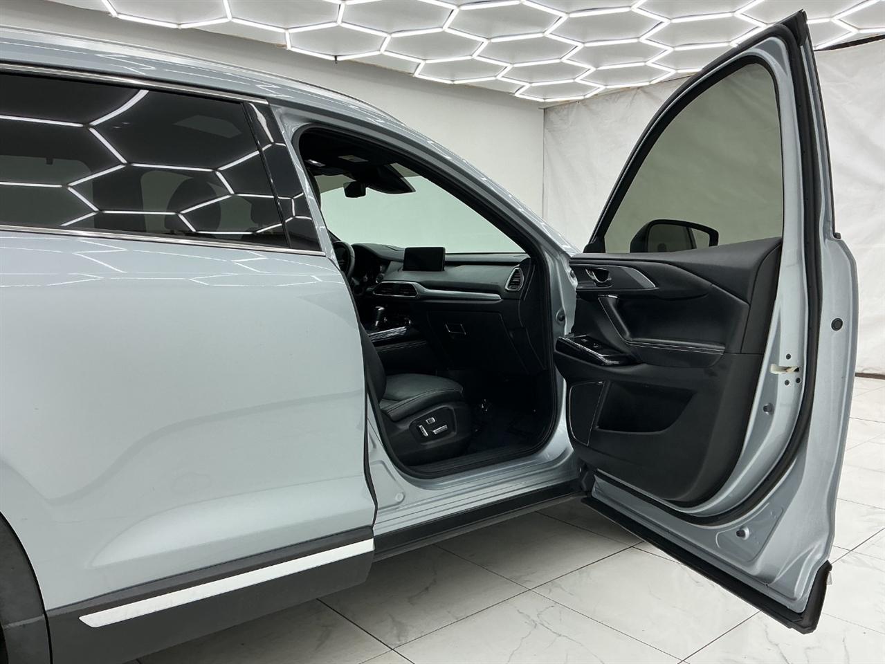 Mazda 9 Grand Touring FWD 2021