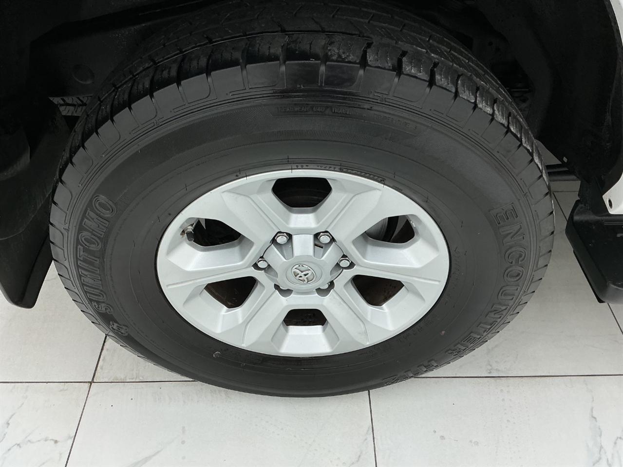 Toyota 4Runner 4WD 4dr V6 Trail Premium (Natl) 2016