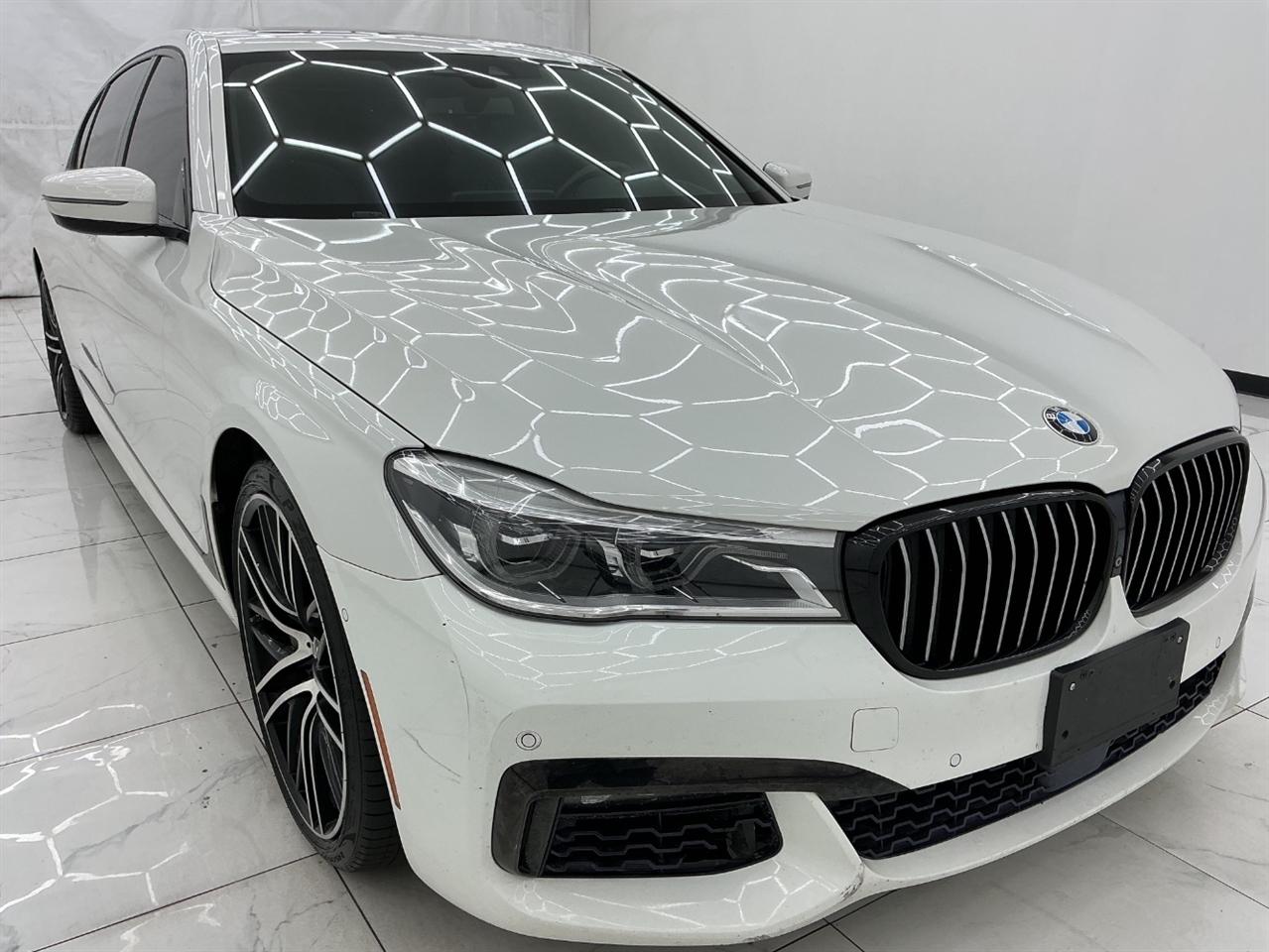 BMW 7 Series 750i Sedan 2018