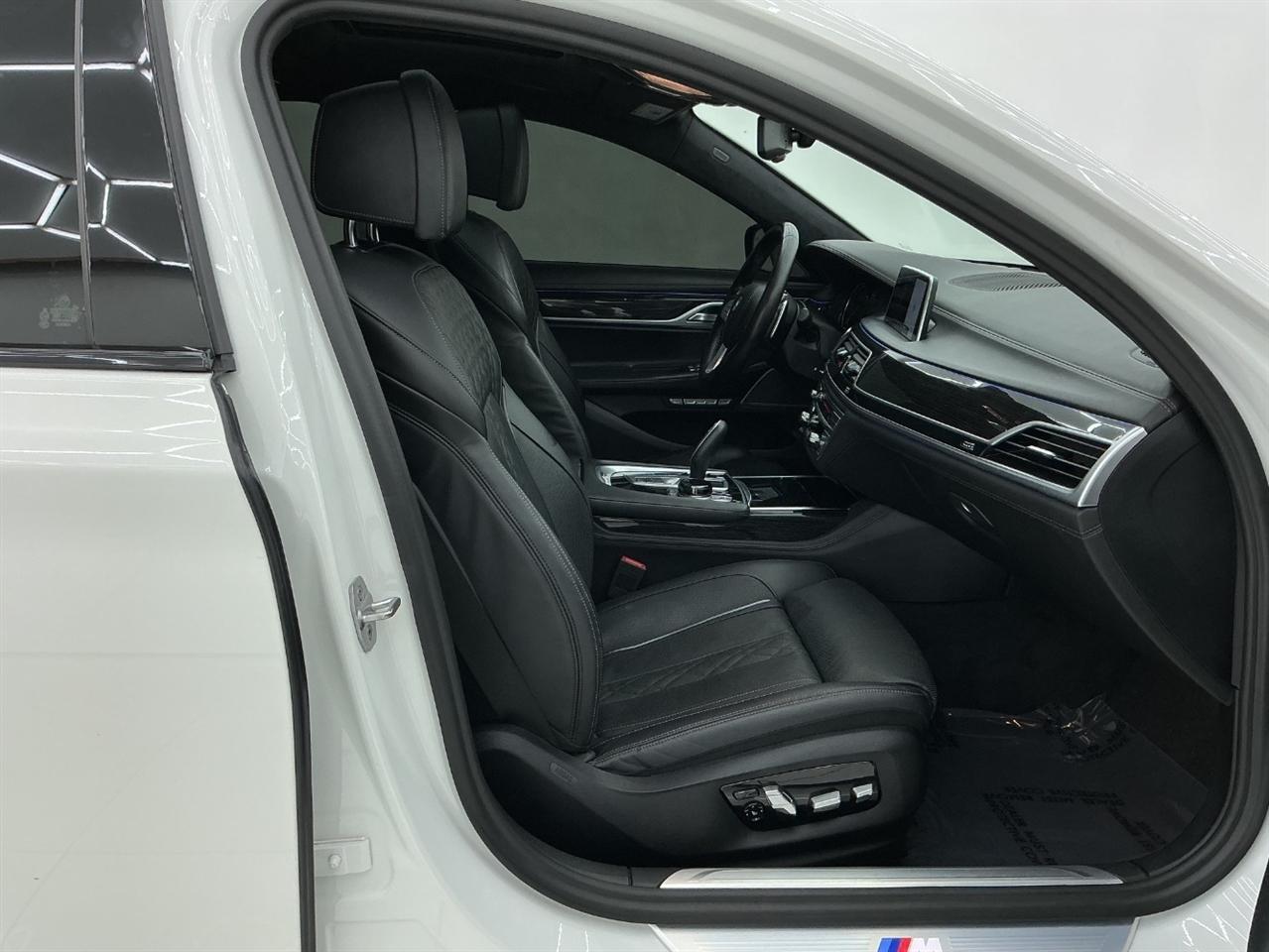 BMW 7 Series 750i Sedan 2018