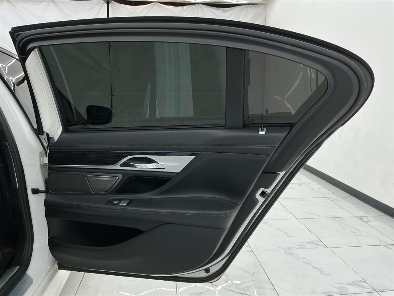 BMW 7 Series 750i Sedan 2018
