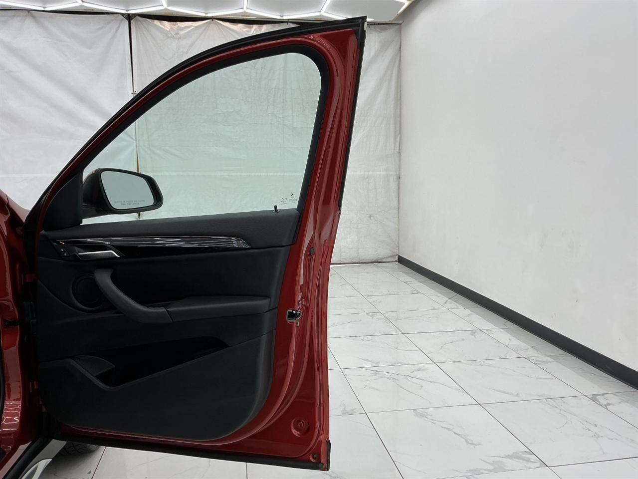 BMW X1 sDrive28i Sports Activity Vehicle 2020