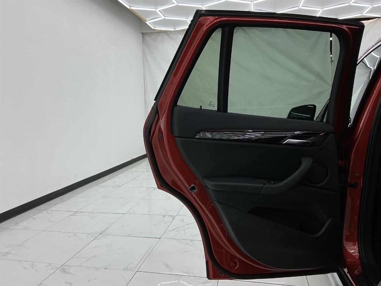 BMW X1 sDrive28i Sports Activity Vehicle 2020