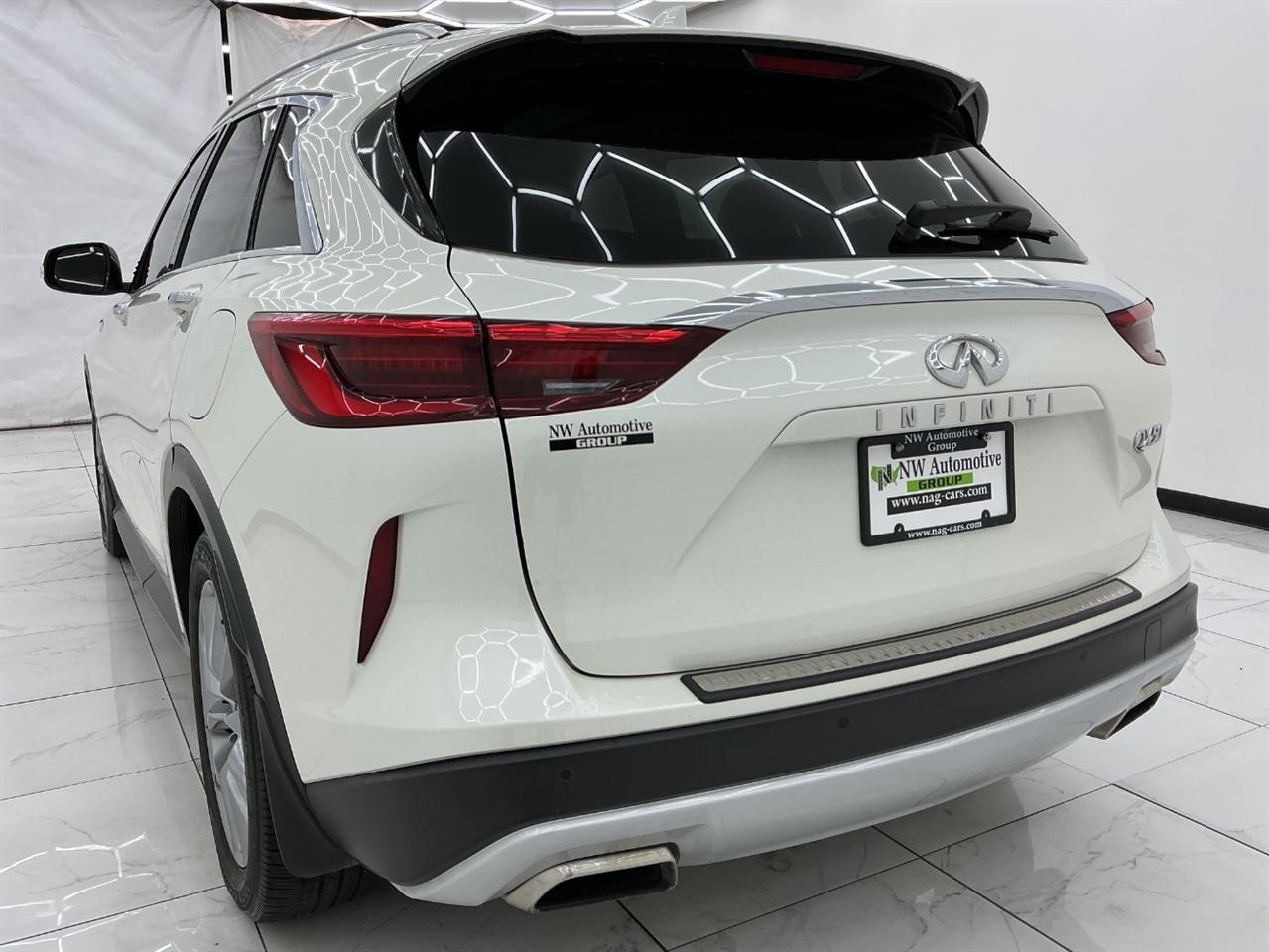 Infiniti QX50 ESSENTIAL FWD 2020