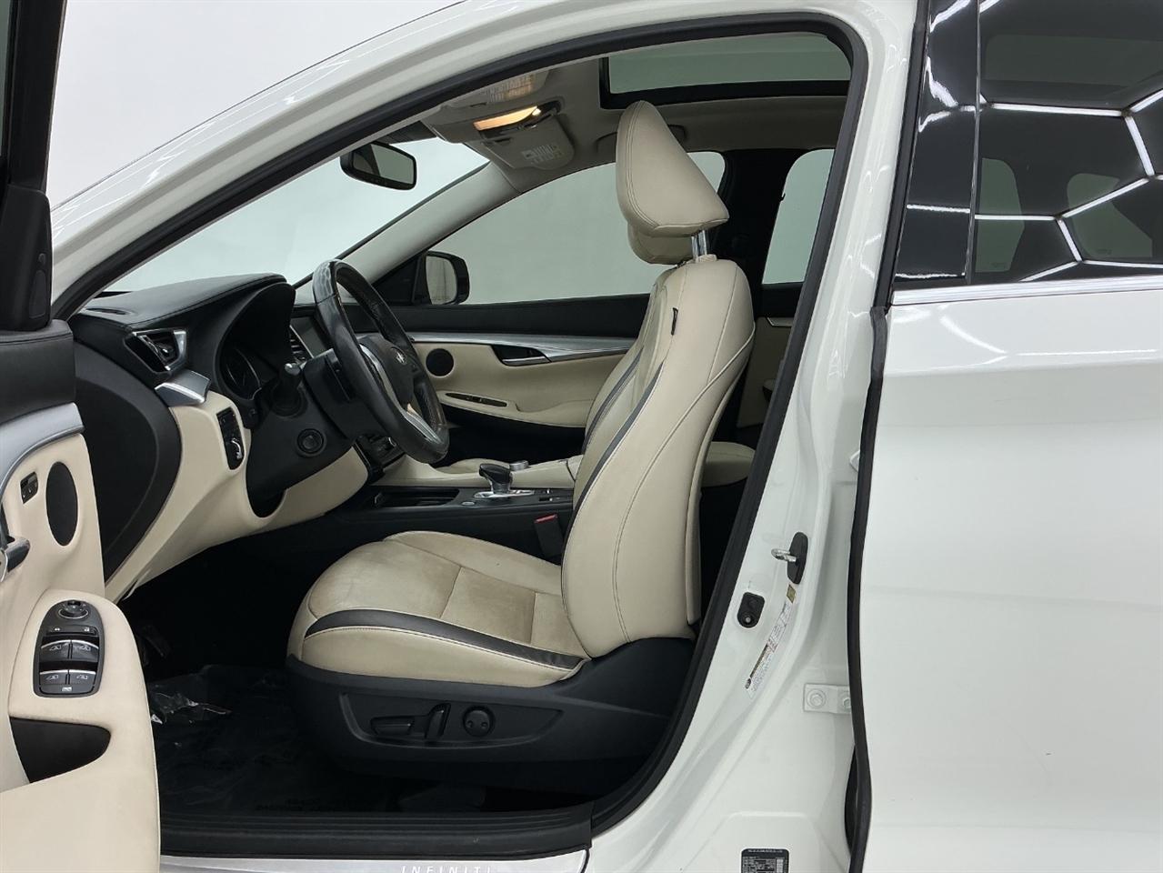 Infiniti QX50 ESSENTIAL FWD 2020