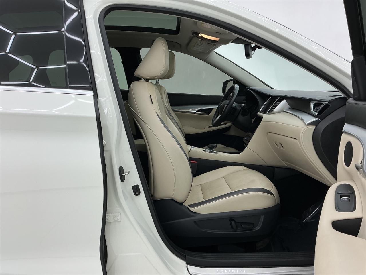 Infiniti QX50 ESSENTIAL FWD 2020
