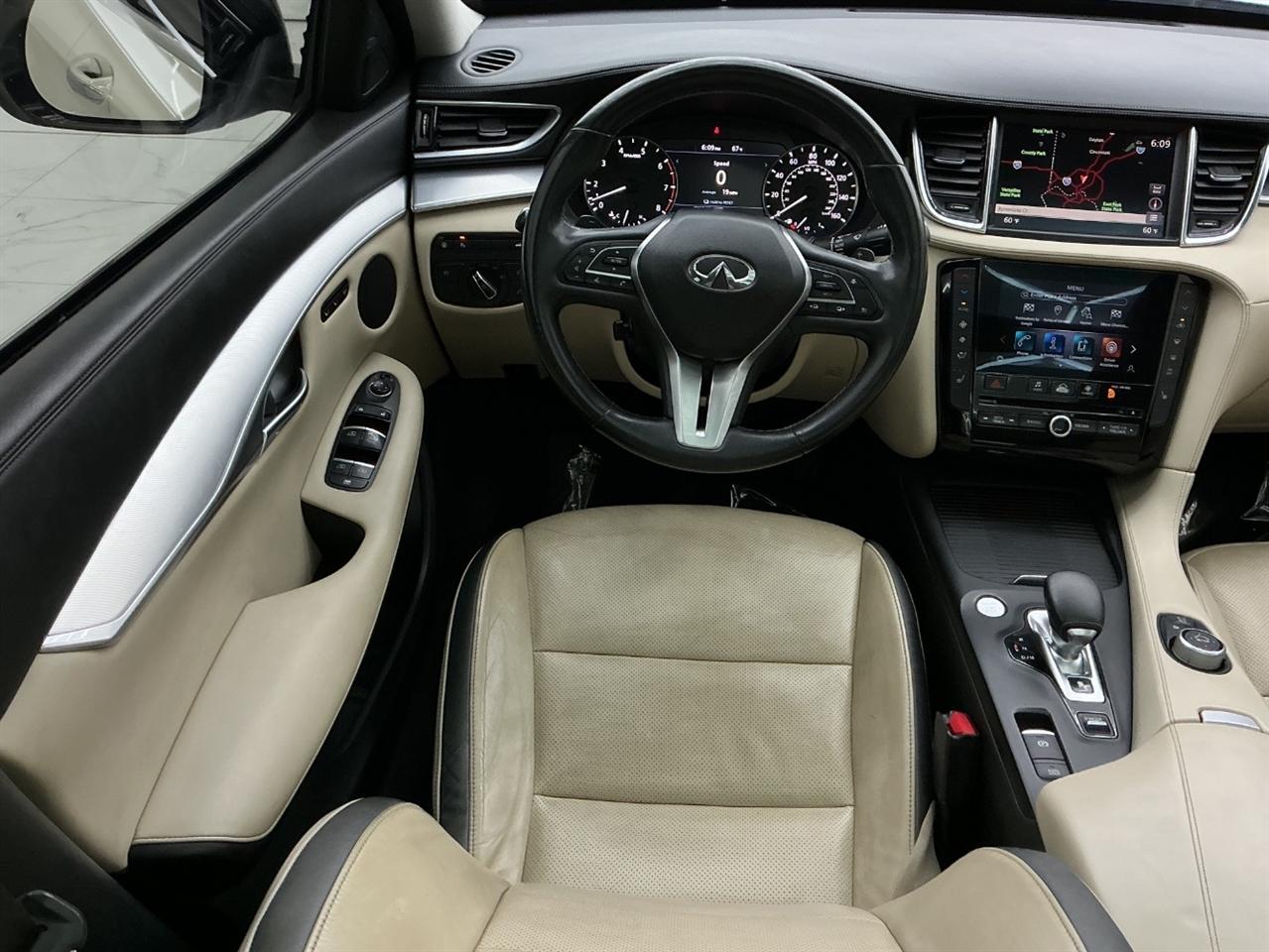 Infiniti QX50 ESSENTIAL FWD 2020