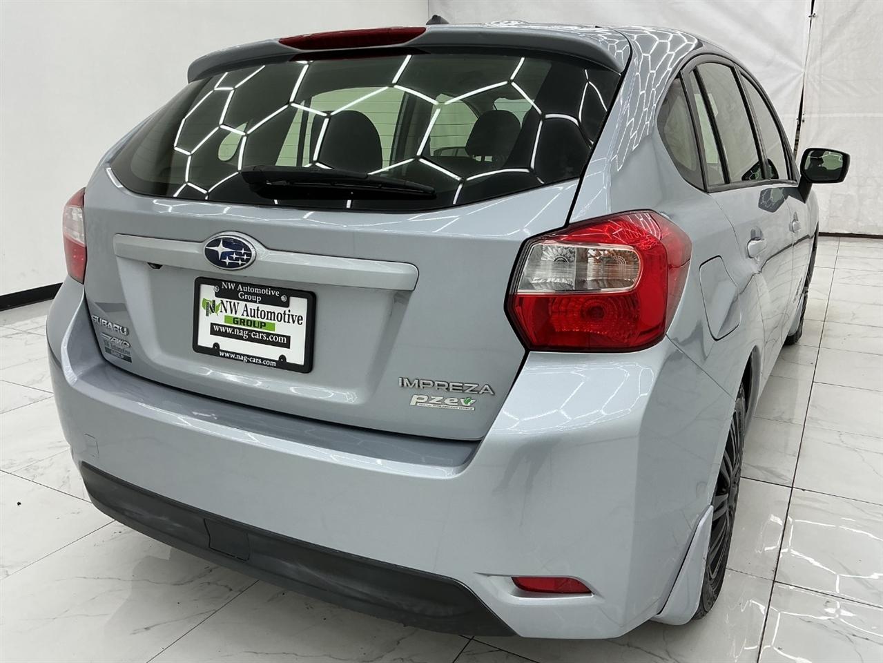 Subaru Impreza Wagon 5dr CVT 2.0i 2015