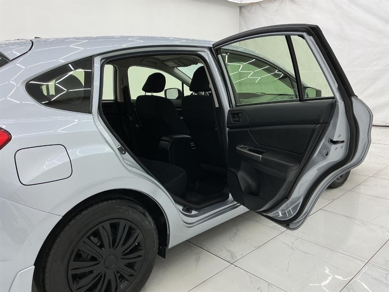 Subaru Impreza Wagon 5dr CVT 2.0i 2015