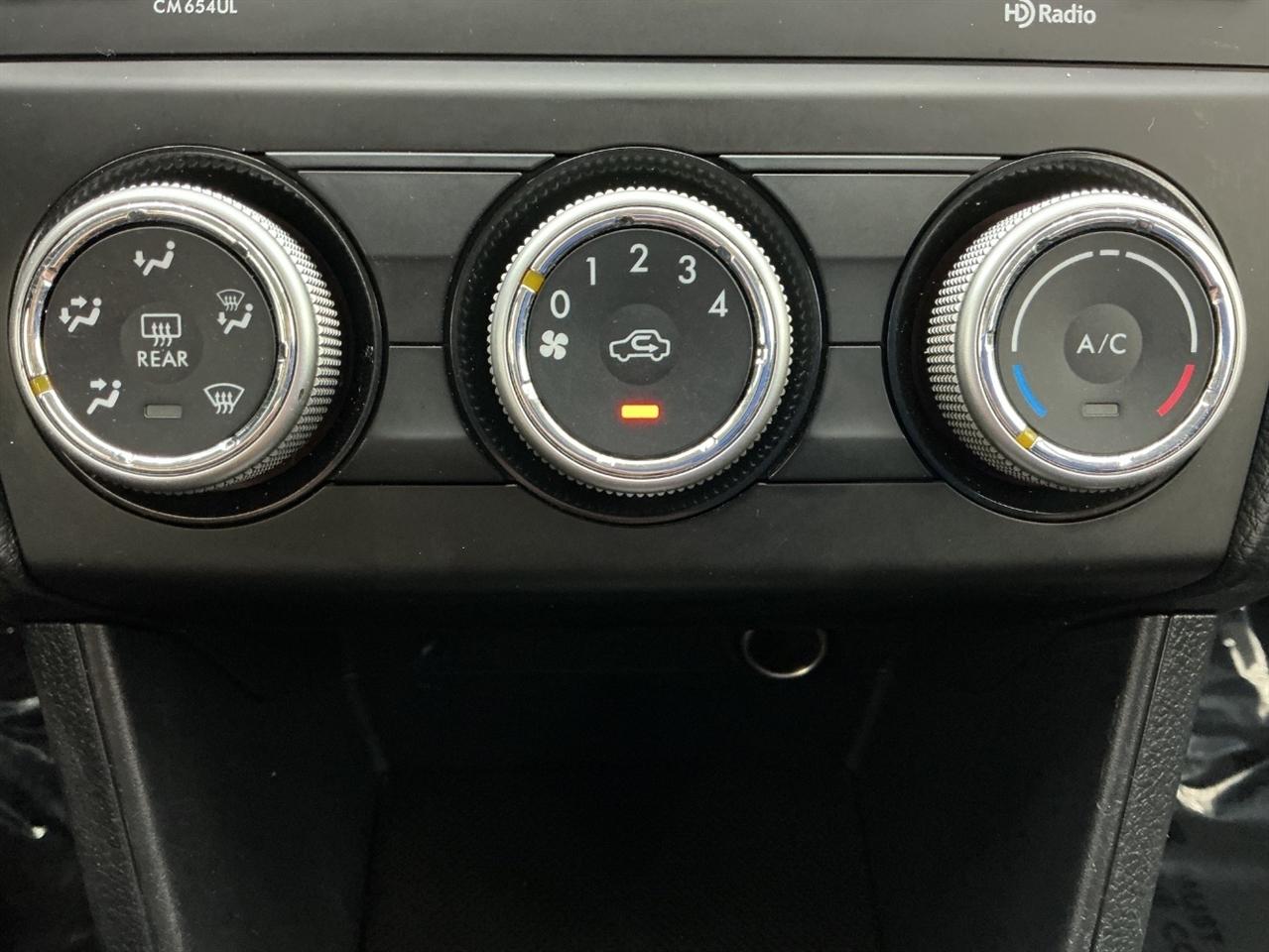 Subaru Impreza Wagon 5dr CVT 2.0i 2015