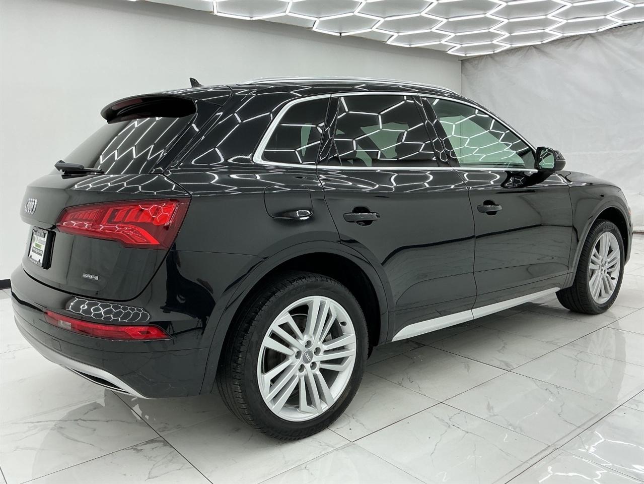 Audi Q5 Premium Plus 45 TFSI quattro 2020