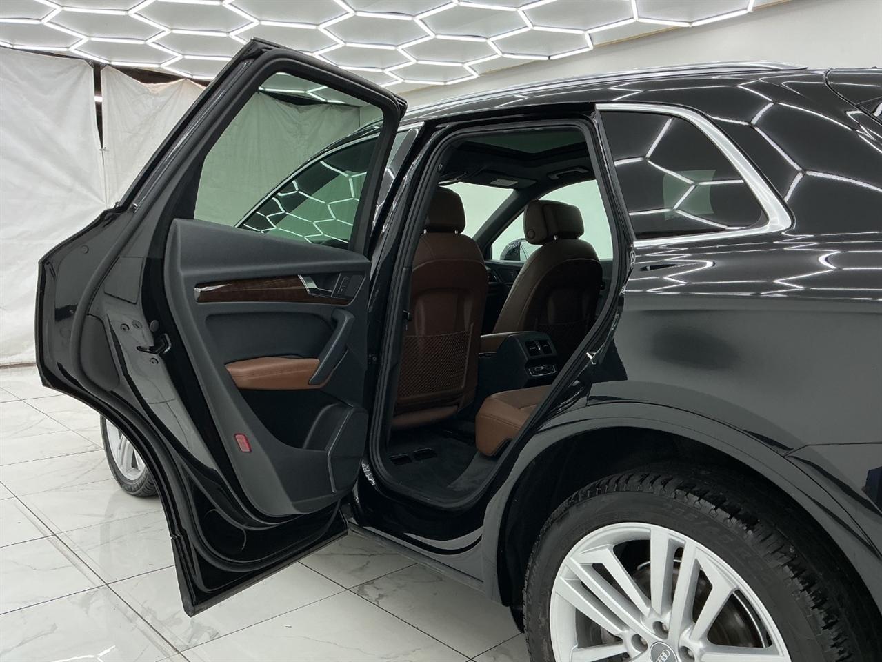 Audi Q5 Premium Plus 45 TFSI quattro 2020