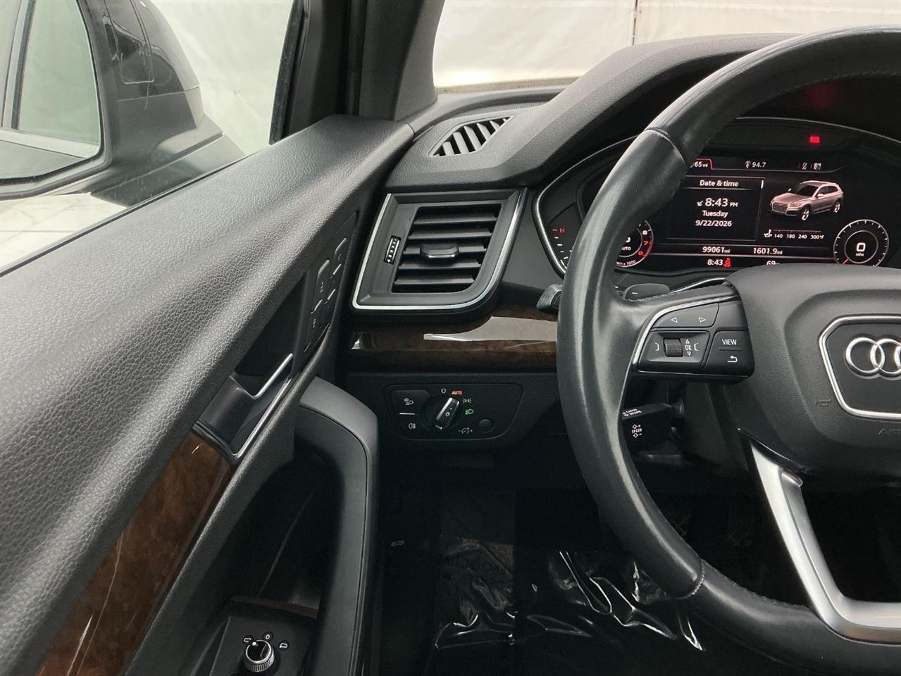 Audi Q5 Premium Plus 45 TFSI quattro 2020