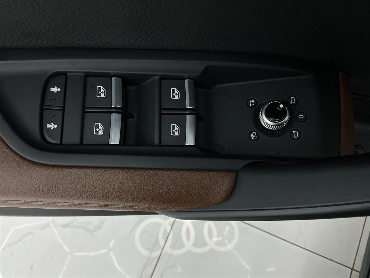 Audi Q5 Premium Plus 45 TFSI quattro 2020