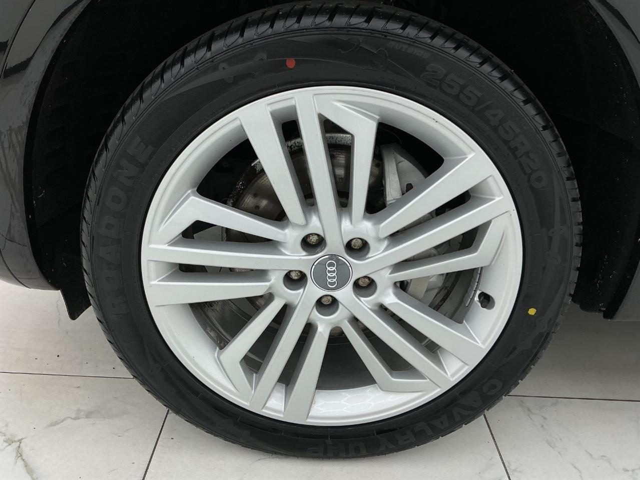 Audi Q5 Premium Plus 45 TFSI quattro 2020