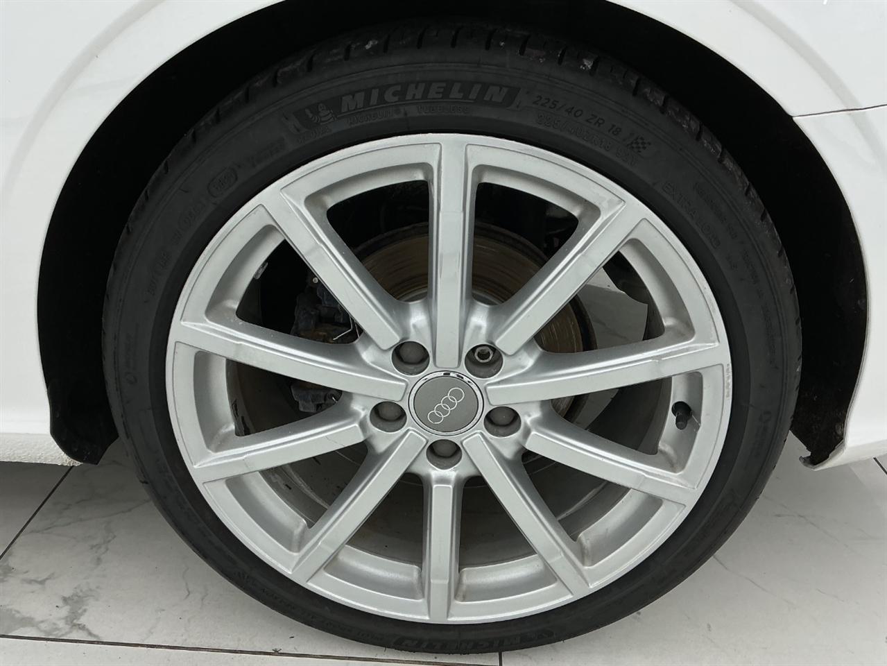 Audi A3 2dr Cabriolet quattro 2.0T Premium 2016