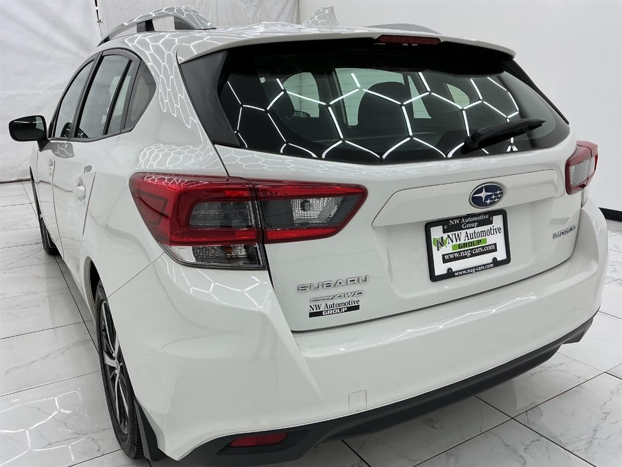 Subaru Impreza Premium 5-door CVT 2021