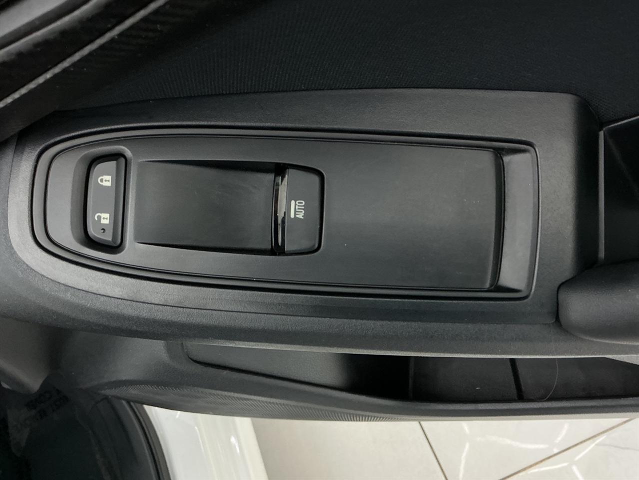 Subaru Impreza Premium 5-door CVT 2021