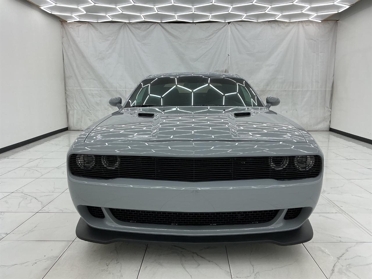 Dodge Challenger SXT RWD 2021