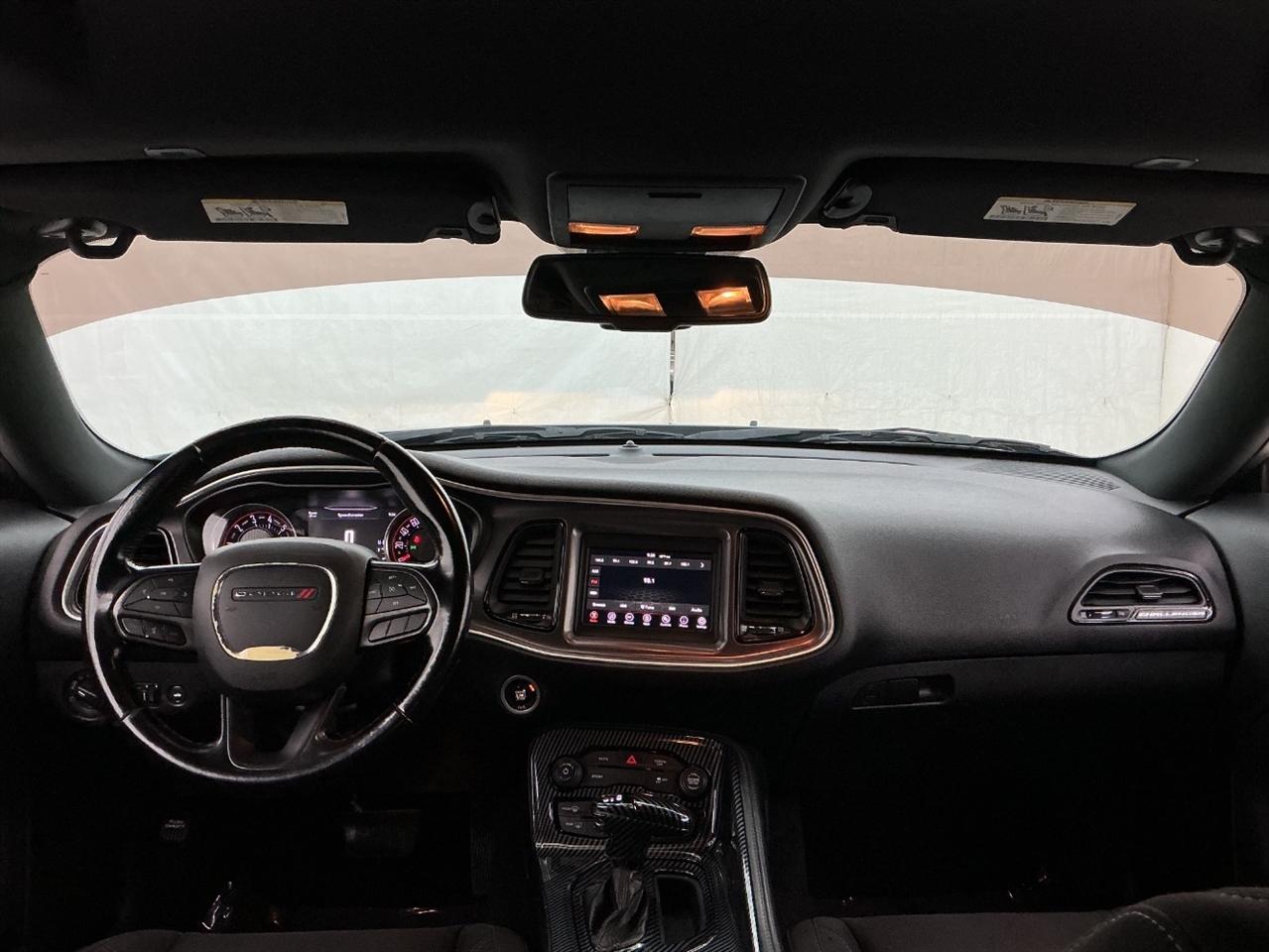 Dodge Challenger SXT RWD 2021