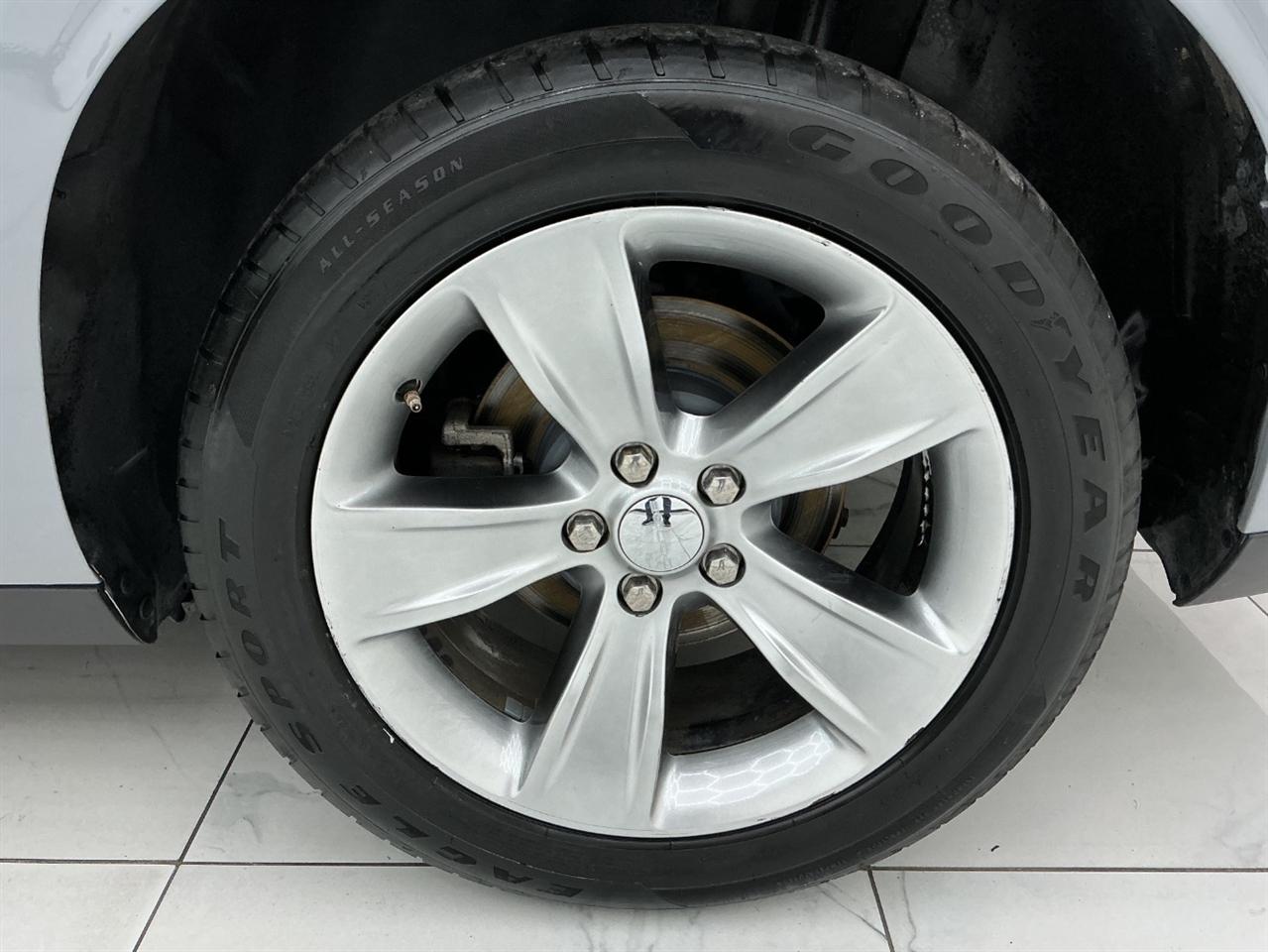 Dodge Challenger SXT RWD 2021