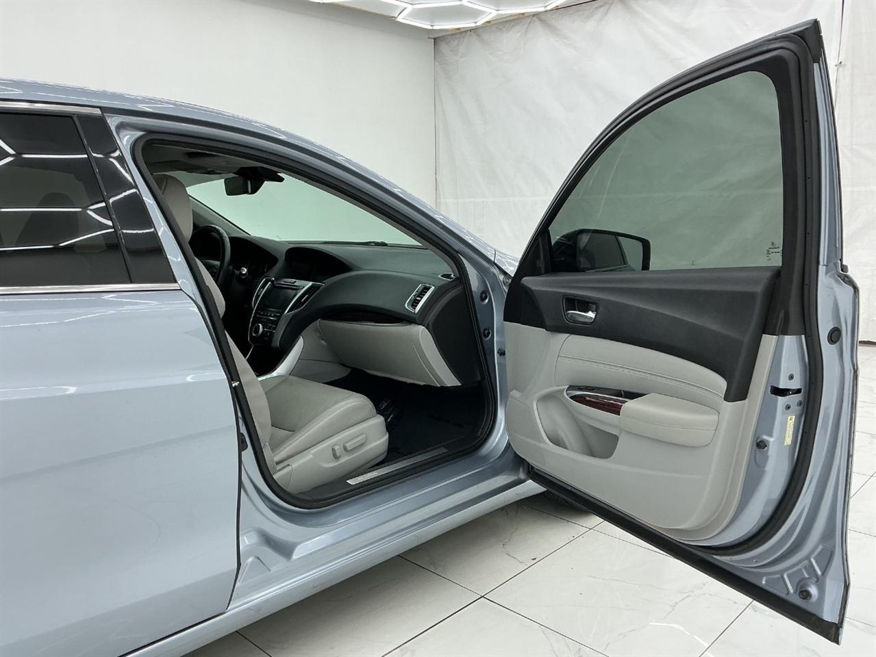 Acura TLX 4dr Sdn FWD V6 Tech 2016