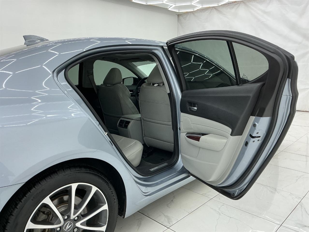 Acura TLX 4dr Sdn FWD V6 Tech 2016