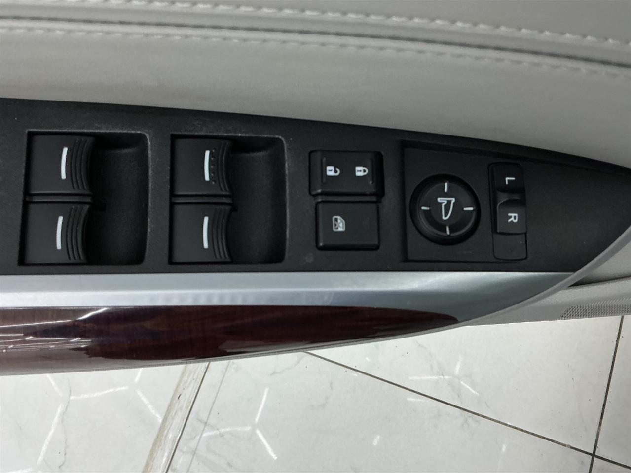 Acura TLX 4dr Sdn FWD V6 Tech 2016