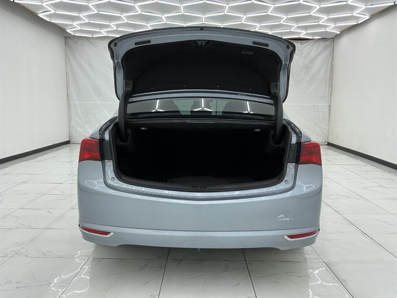 Acura TLX 4dr Sdn FWD V6 Tech 2016