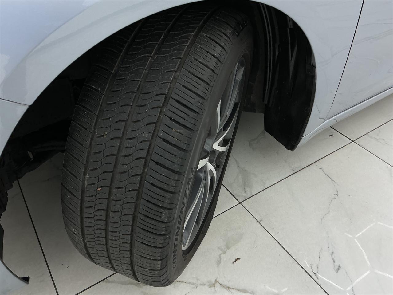 Acura TLX 4dr Sdn FWD V6 Tech 2016
