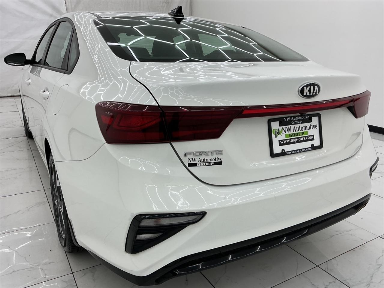 Kia Forte LXS IVT 2020