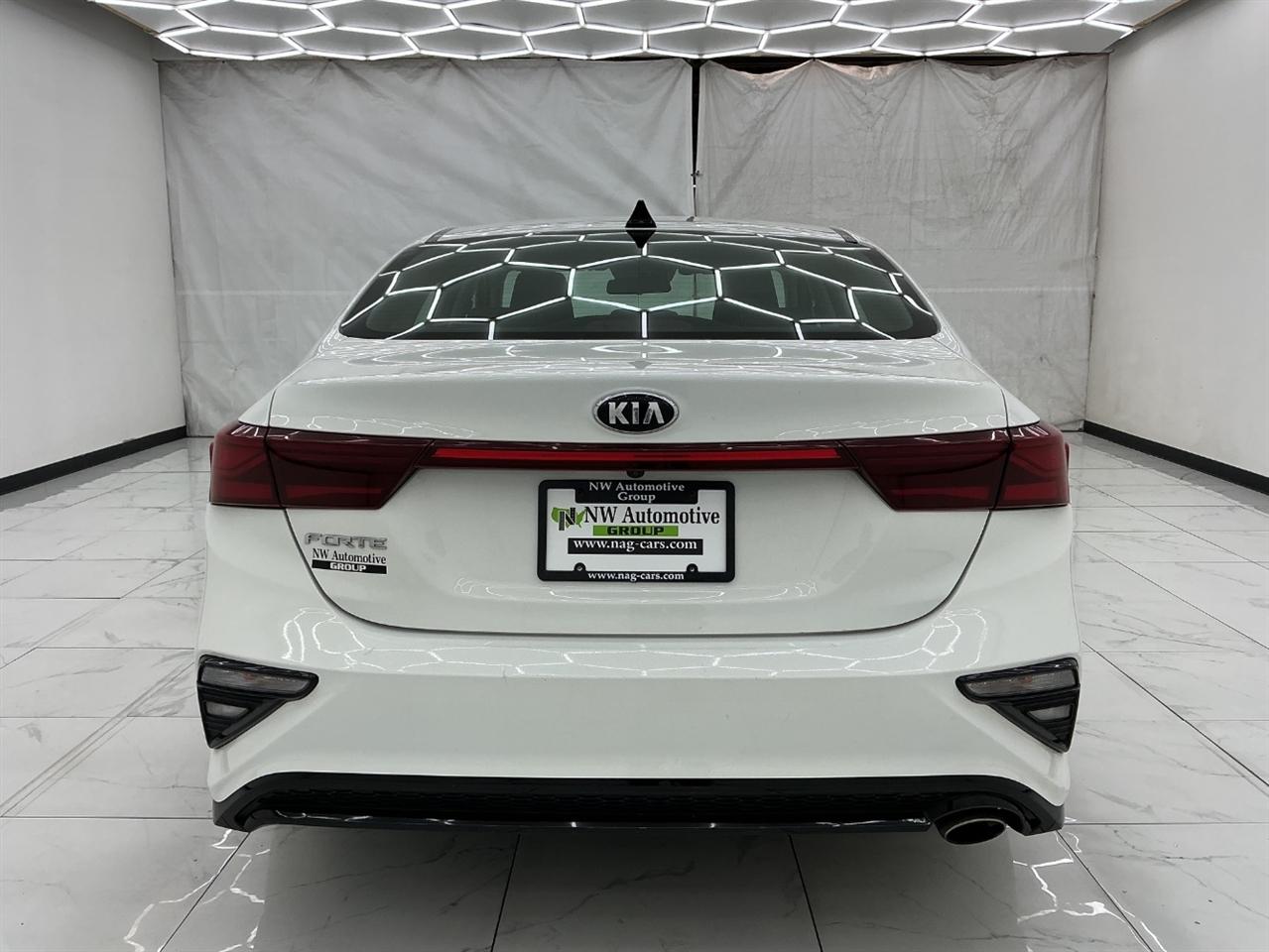 Kia Forte LXS IVT 2020