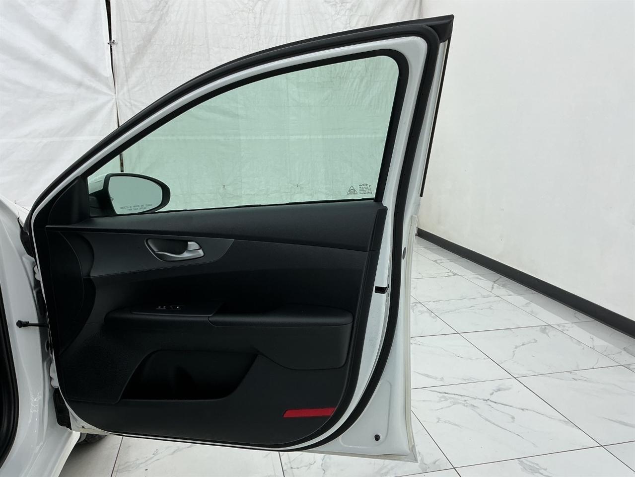 Kia Forte LXS IVT 2020